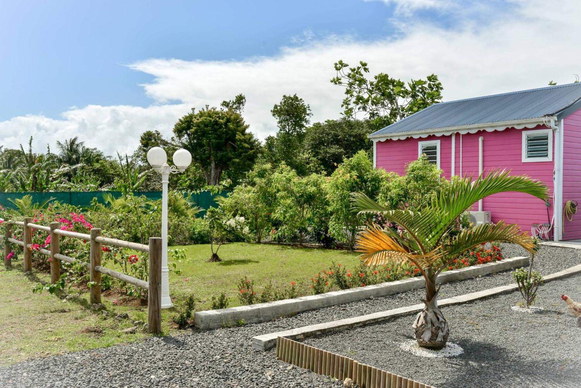 Les Jardins De Chantilly -Bungalows 4 Etoiles Avec Jardins Et Piscines Privees Baie-Mahault Rom bilde